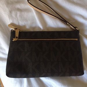 NWOT Michael Kors Brown Wristlet